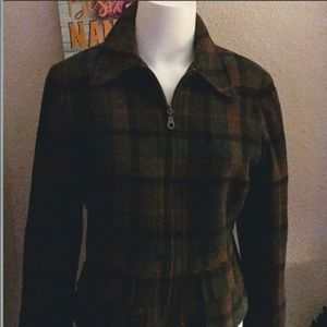 Women’s wool Short Jacket